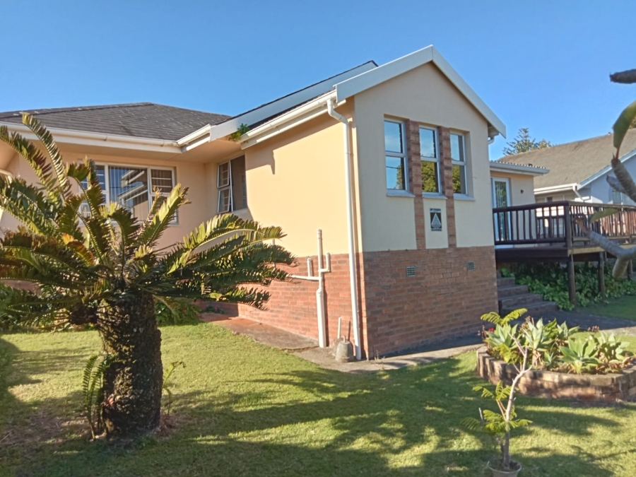 3 Bedroom Property for Sale in Sunnyridge Eastern Cape